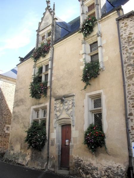 Готель Le Relais De La Caleche Saint-Denis-d'Anjou Екстер'єр фото